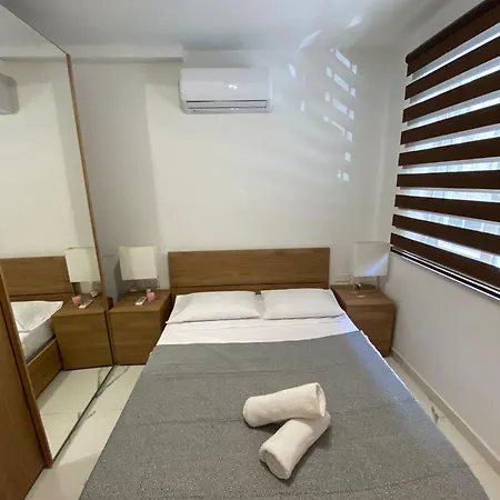 R1 Cosy Double In Flat * Мсида