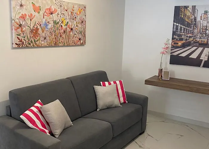 R1 Cosy Double In Flat Gazde/Camere de închiriat Msida