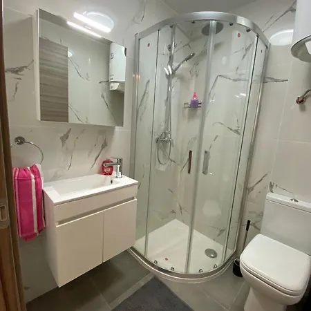 R1 Cosy Double In Flat